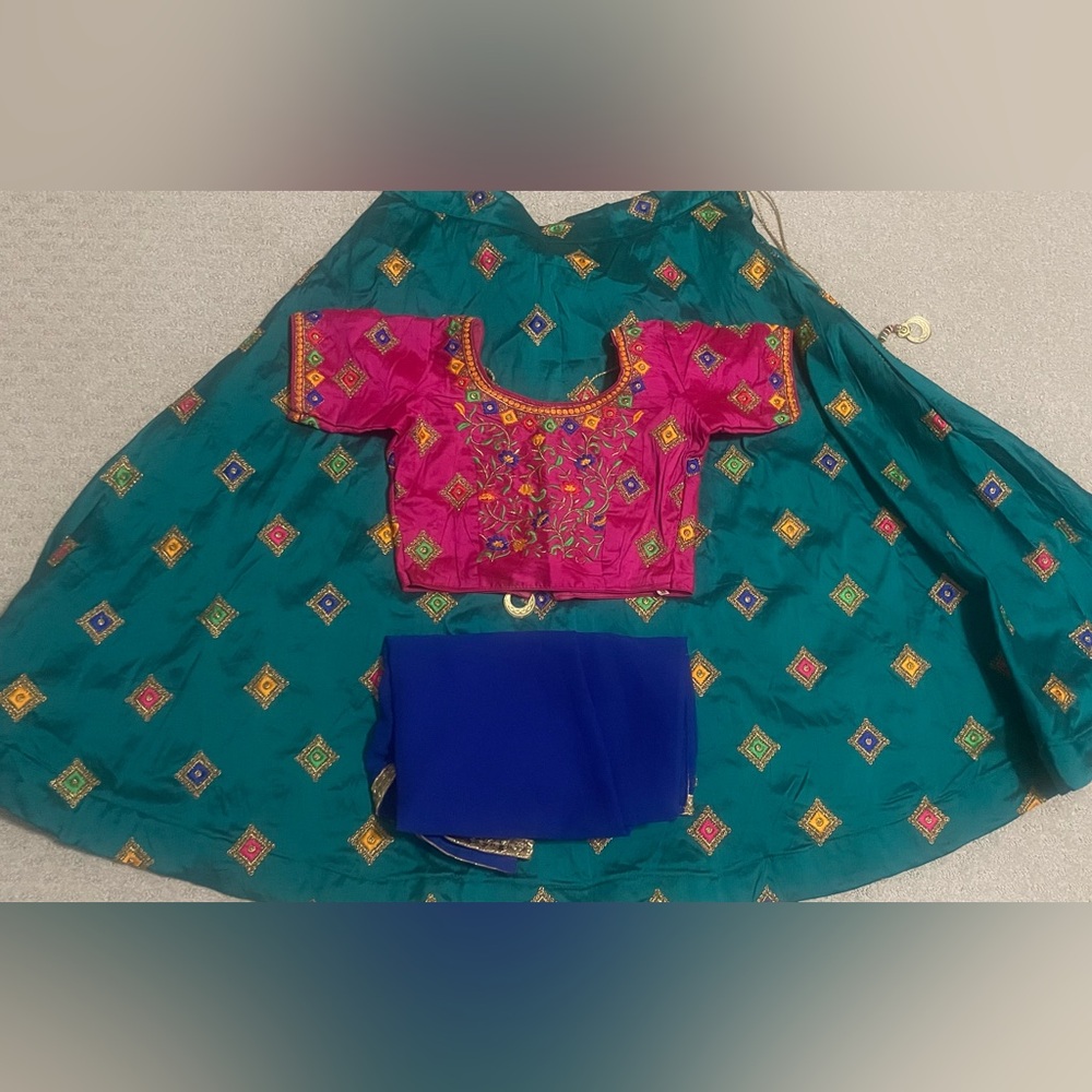 Girls Navratri Chania Choli